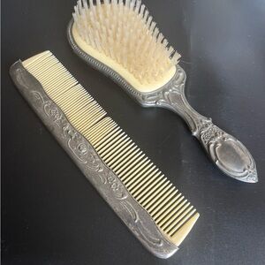 VTG Silver Tone Vanity Brush & Comb Set Art Nouveau Floral Repousse
